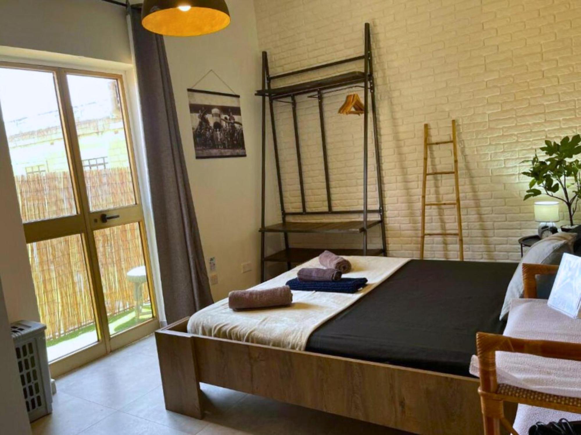 Industrial Cozy Retreat Gzira Lägenhet Exteriör bild